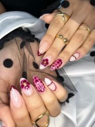 Nail services in Miami